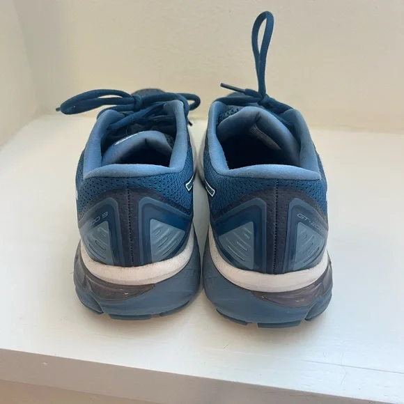 ASICS Women's Running Shoes, size 10 - Picture 5 of 5